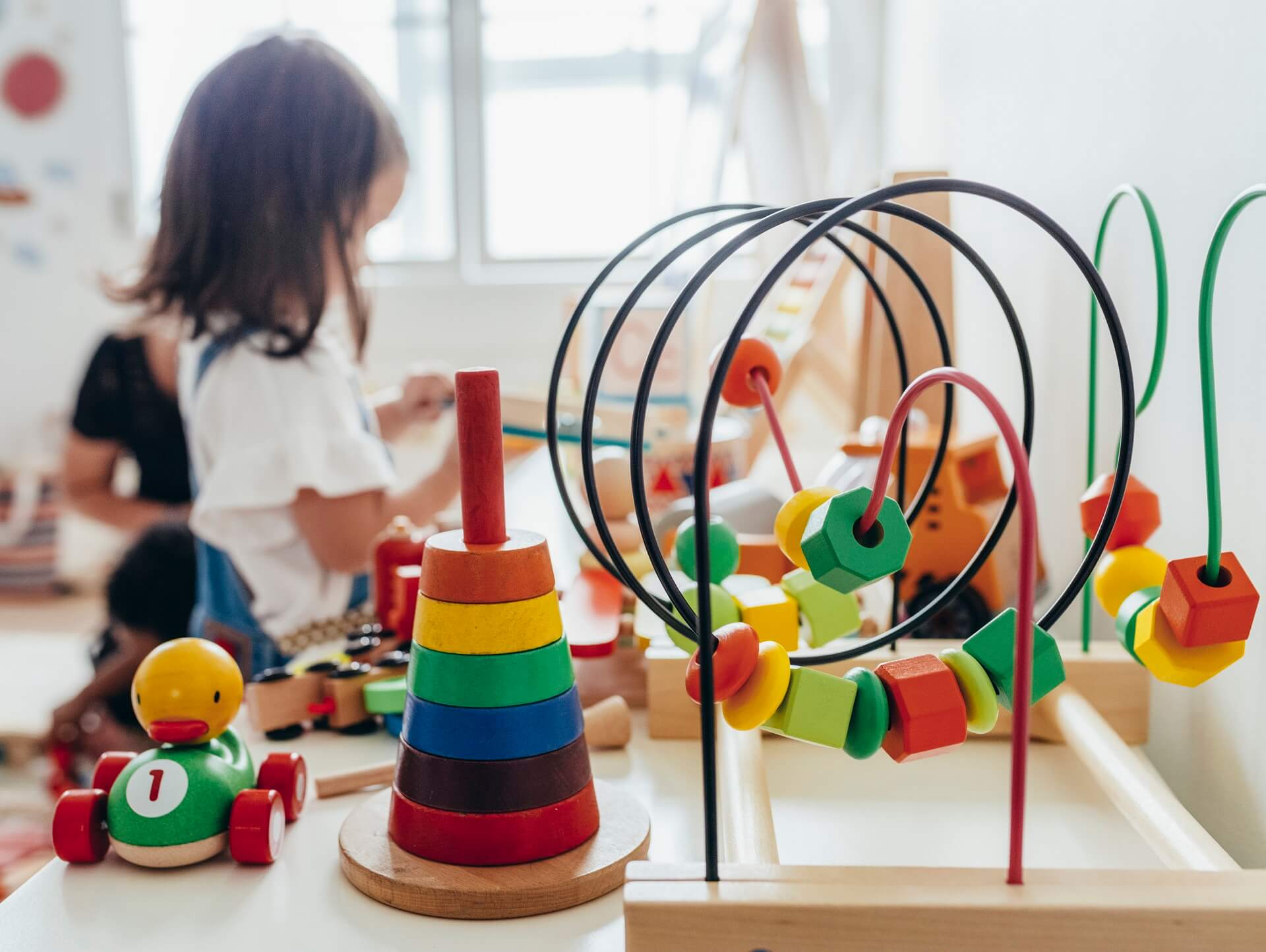 nos jouets montessori nos superhéros