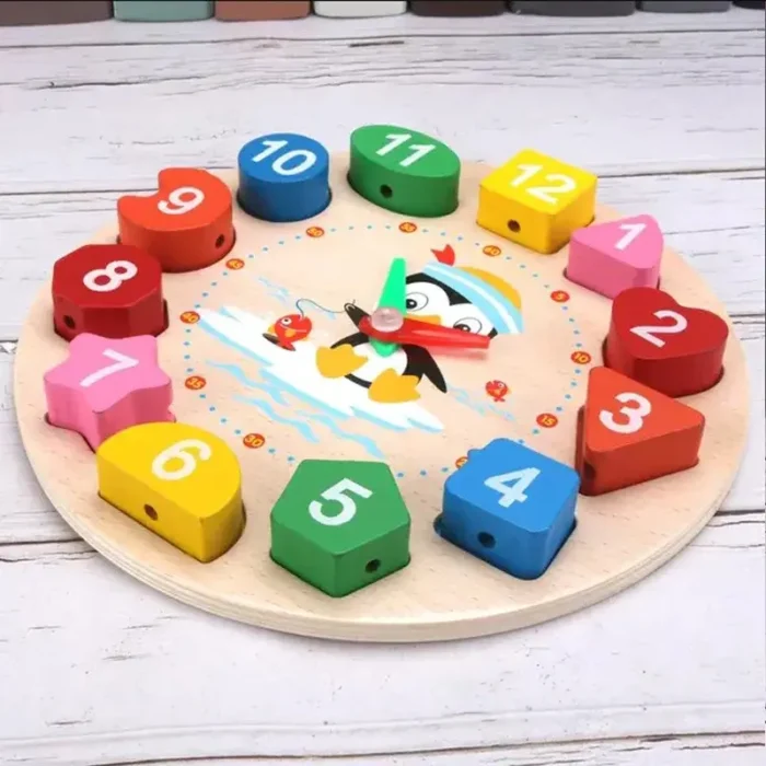 Horloge en Bois Montessori Pinguoin 1