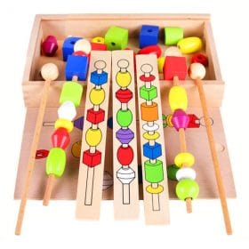 Jeu-de-perles-en-bois-Montessori