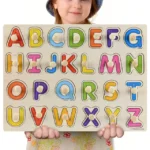 Puzzle d'apprentissage des lettres en bois majuscule